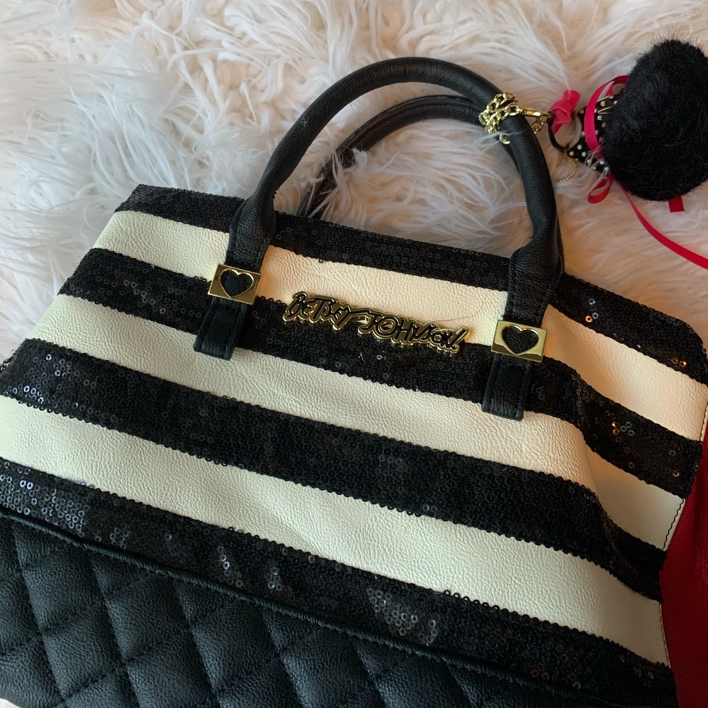 Cute bag Betsy Johnson
